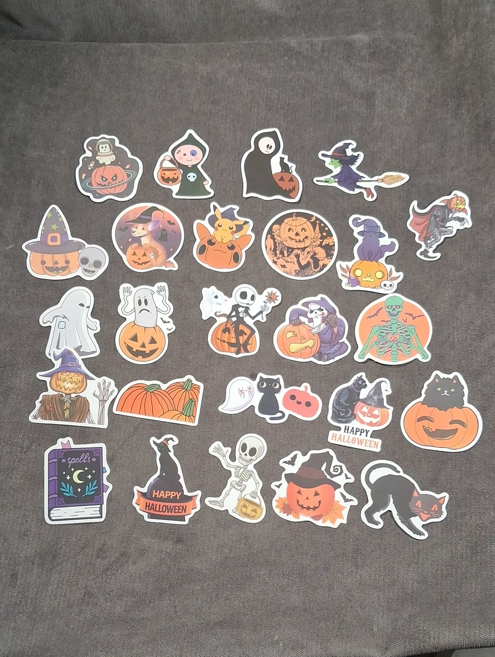 2/$5 Bellśche 25 Pack Misc. Halloween Themed Stickers NEW SEALED (1B)